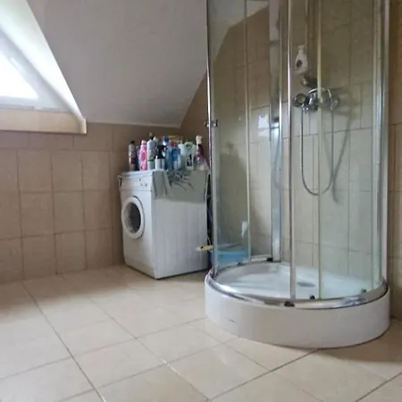 펜션 Dom W Zbychowie